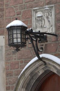 Snow outside of Umrath Hall