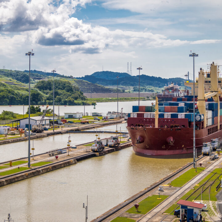 ship crossing panama canal